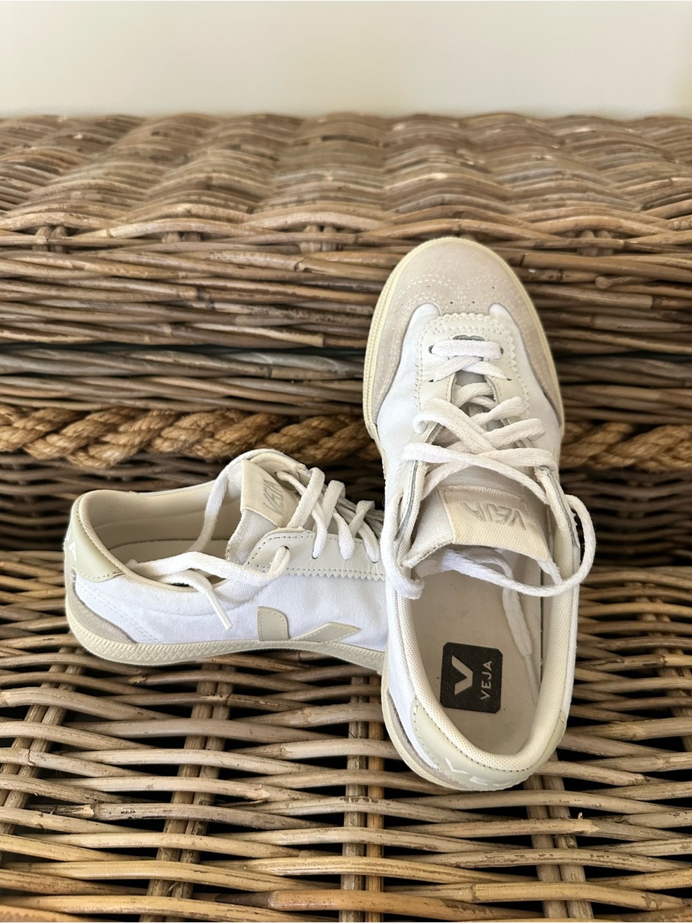 Veja Volley Pierre Sneaker size 38 - Picture 5 of 9